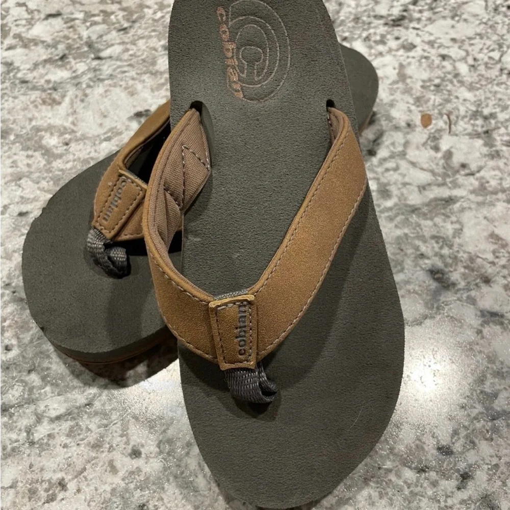 Cobian ARV2 Brown Flip Flops Youth